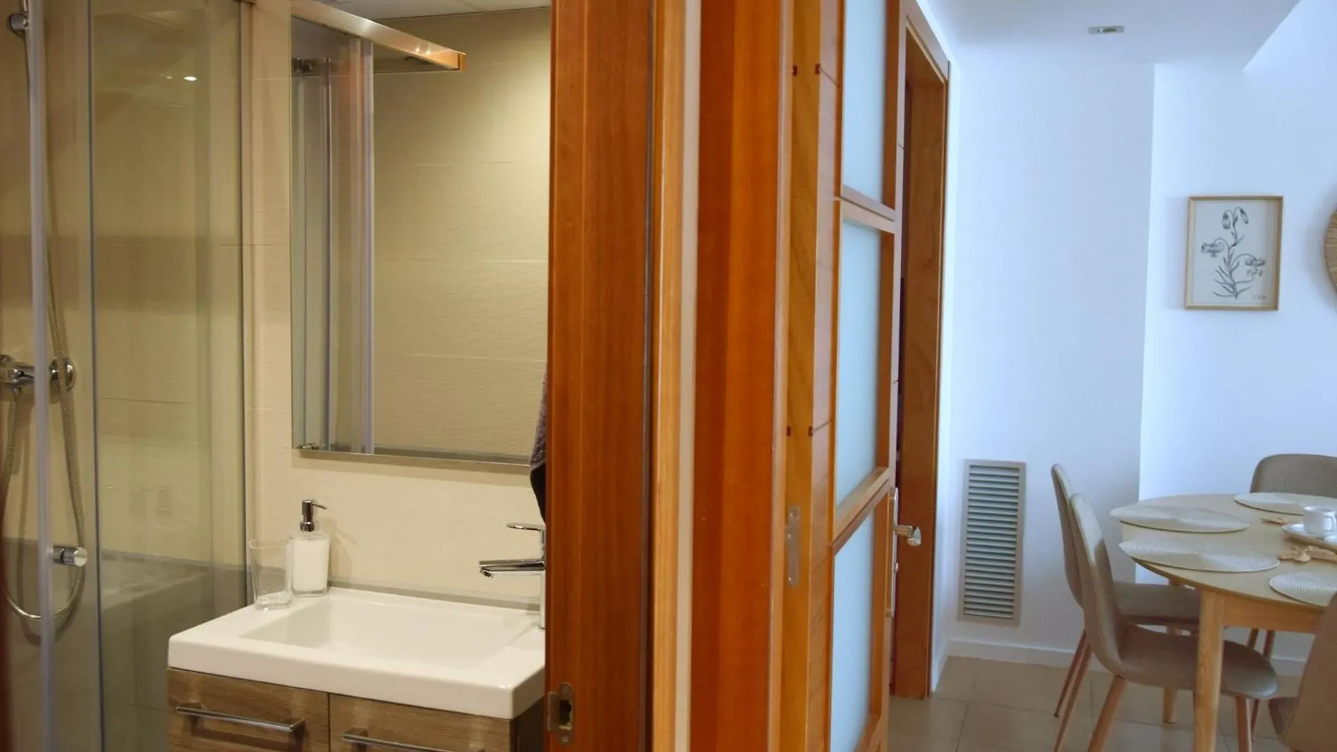 Apartment Design Equipped يوريت دي مار