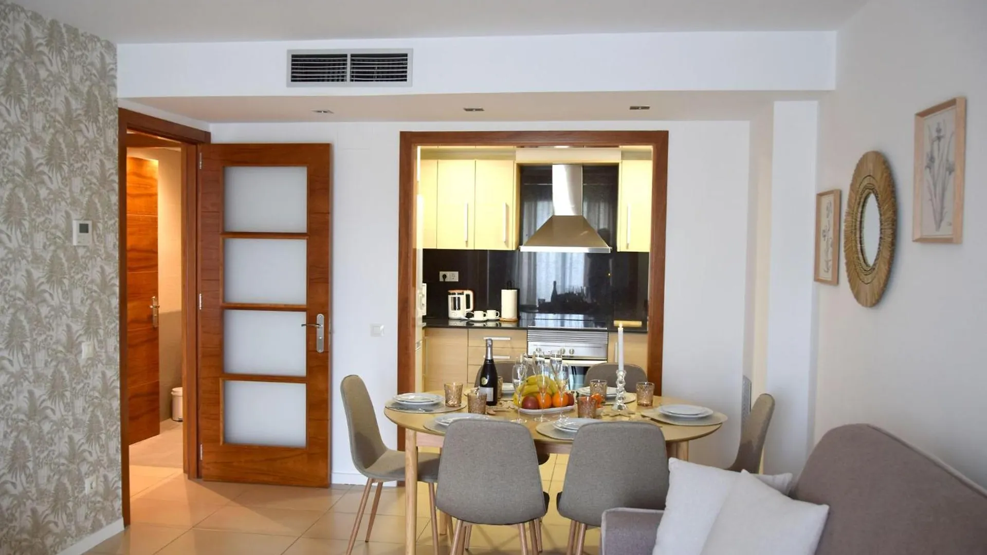 Apartment Design Equipped يوريت دي مار